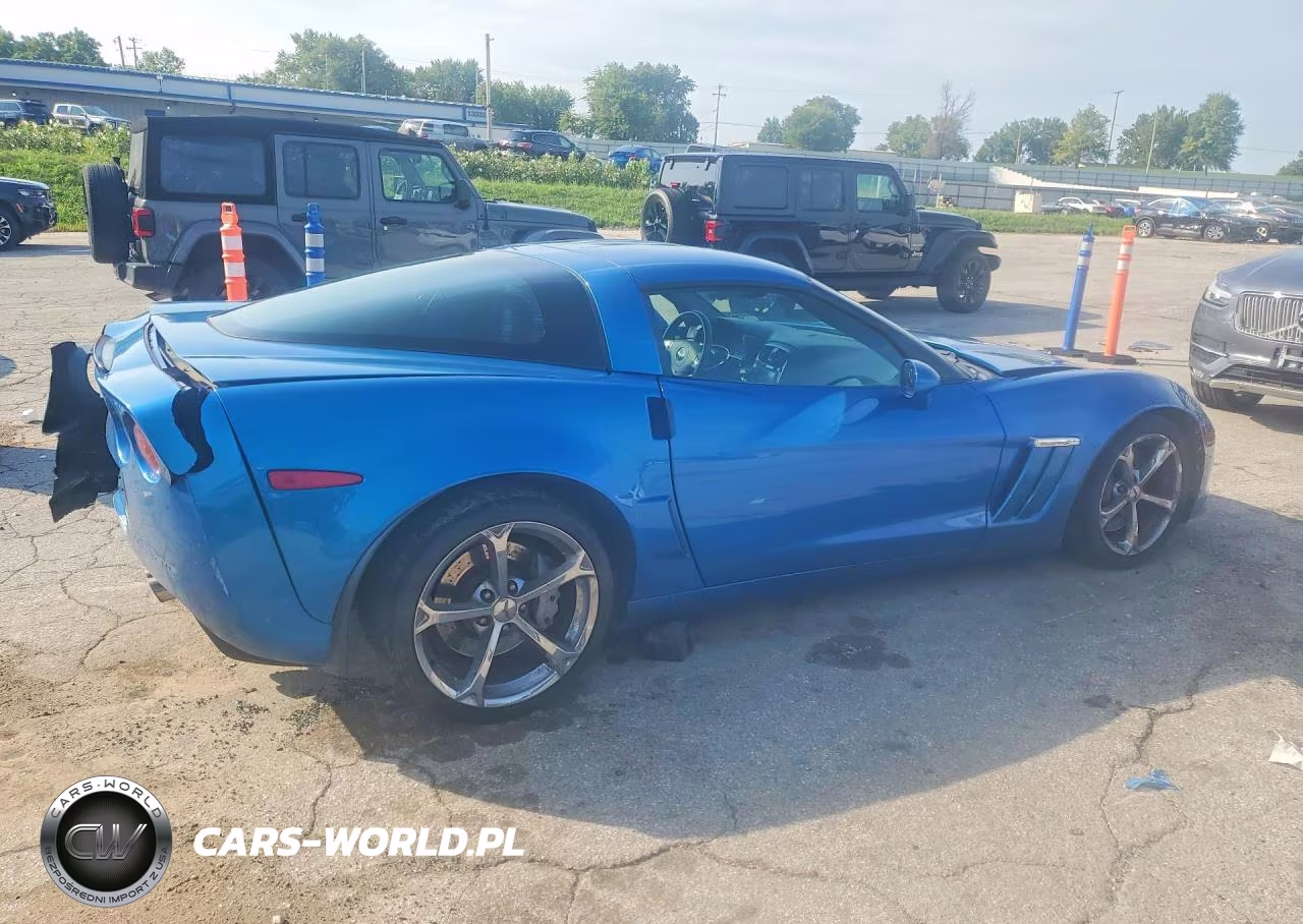 2011 Chevrolet Corvette Grand Sport VIN:1G1YW2DW5B5103263 - 3