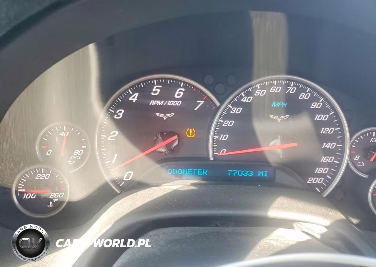 2011 Chevrolet Corvette Grand Sport VIN:1G1YW2DW5B5103263 - 9