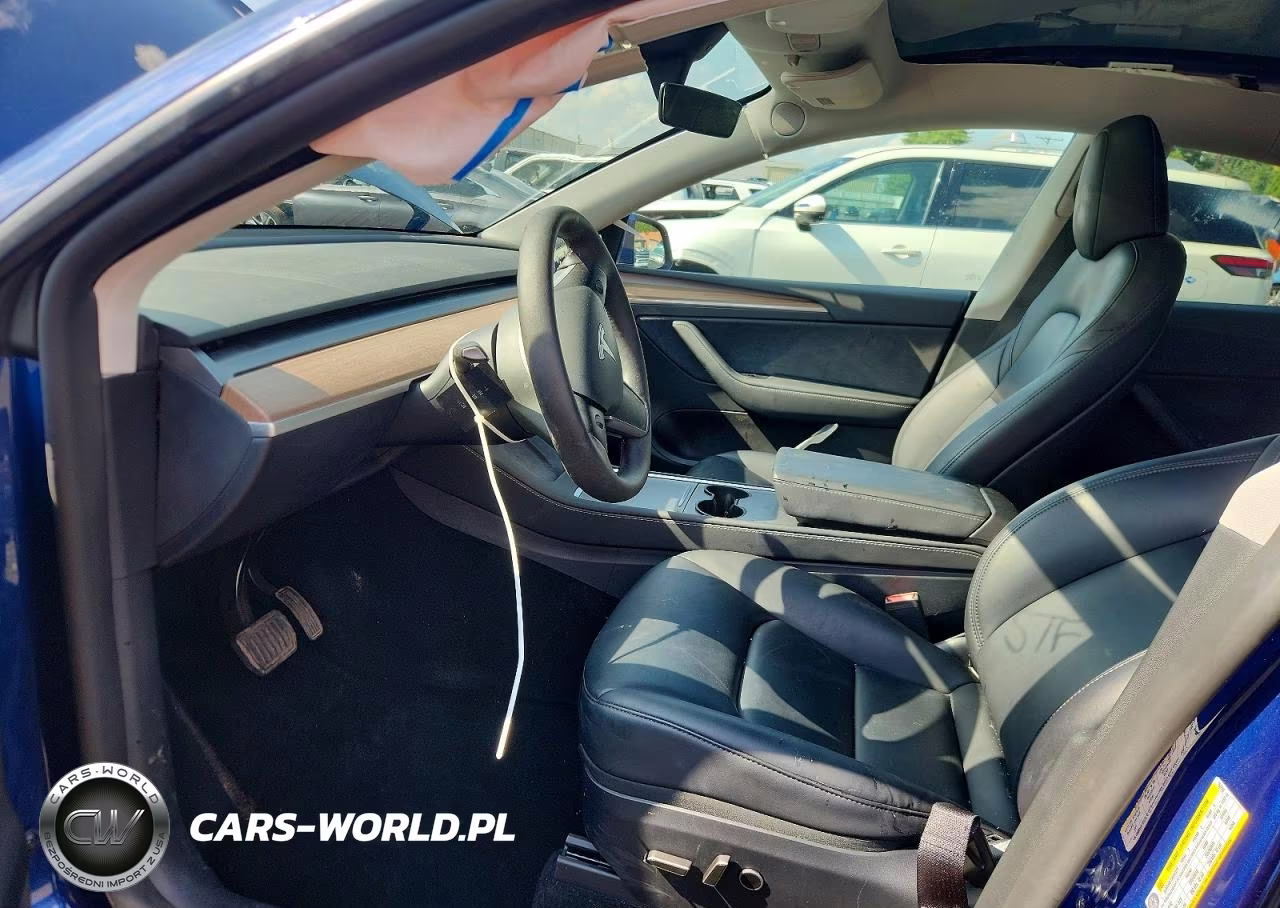 2025 Tesla Model Y VIN:7SAYGAEE0SF260642 - 7