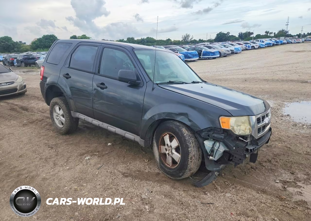 2009 Ford Escape Xls VIN:1FMCU02789KB26955 - 4