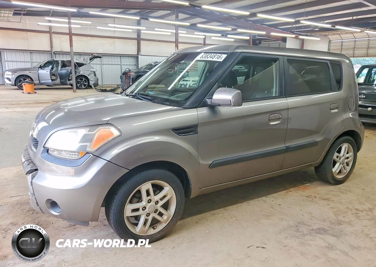 2010 Kia Soul +