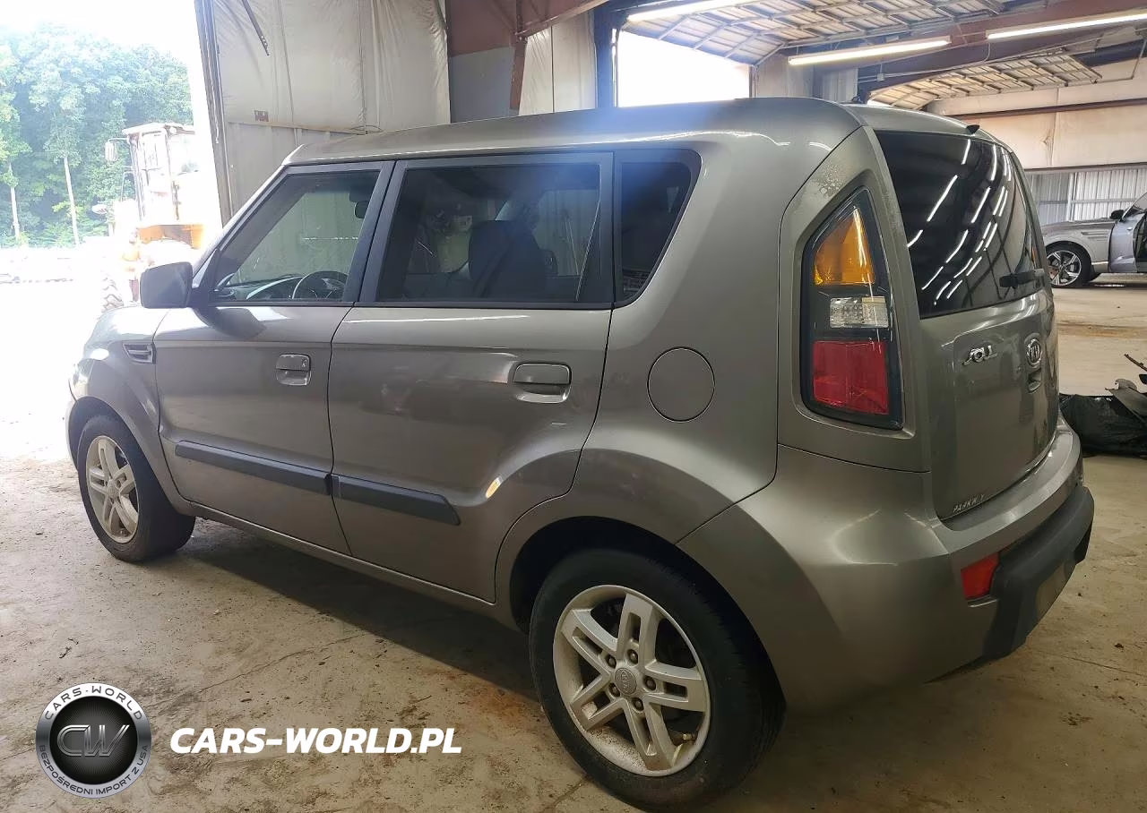 2010 Kia Soul + VIN:KNDJT2A29A7155887 - 2