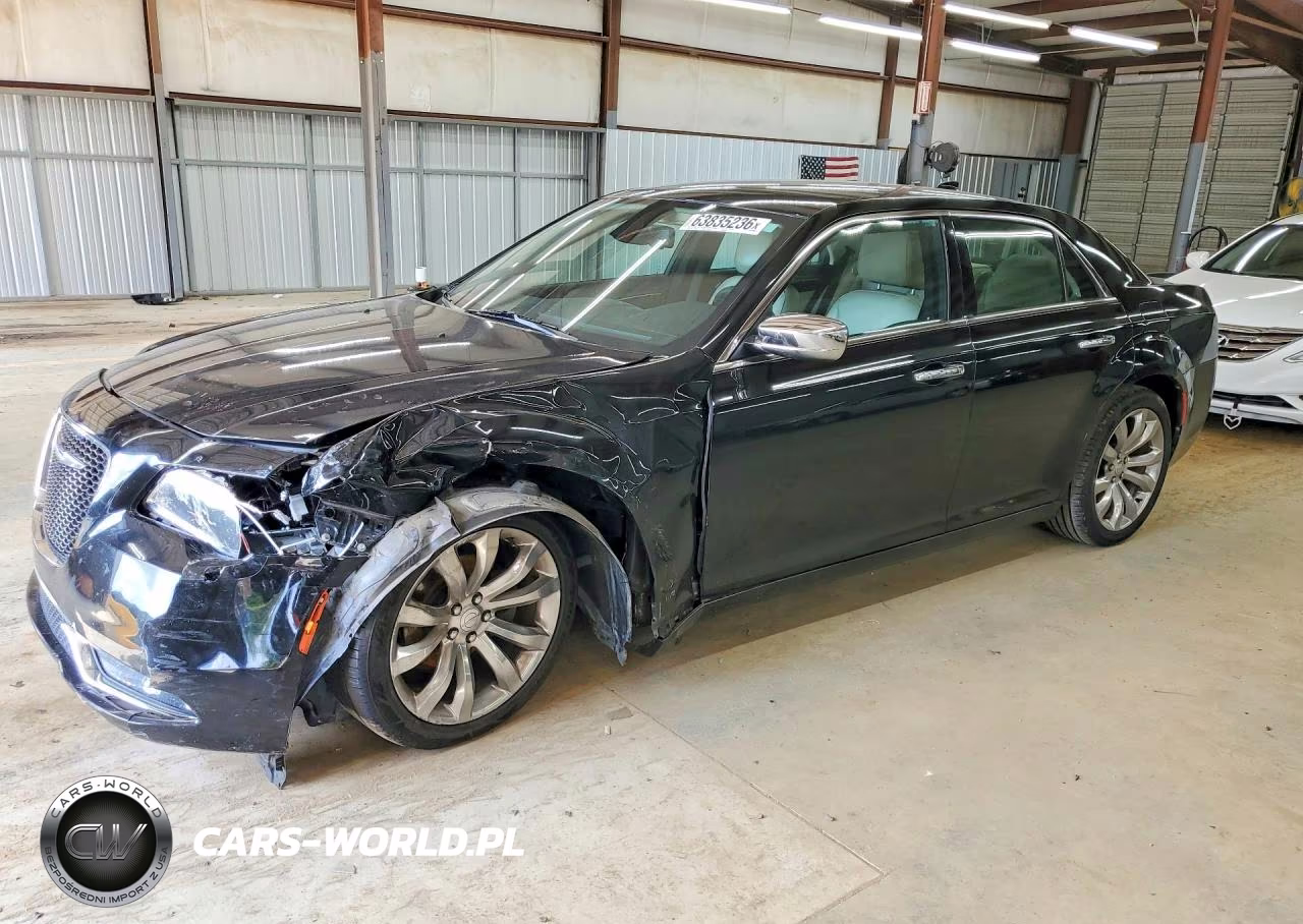 2019 Chrysler 300 Limited VIN:2C3CCAEG9KH528607 - 1