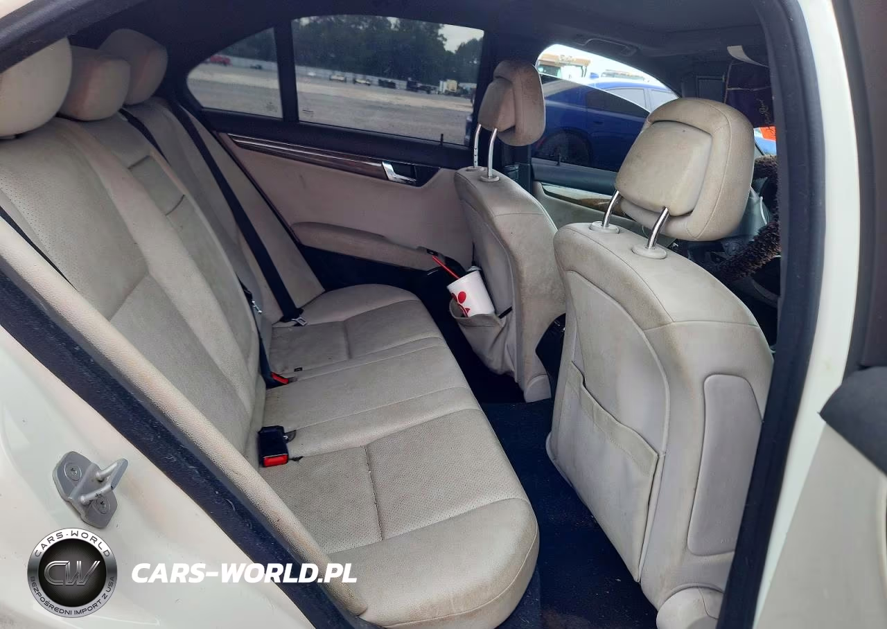 2011 Mercedes-Benz C 350 VIN:WDDGF5GBXBR144080 - 10