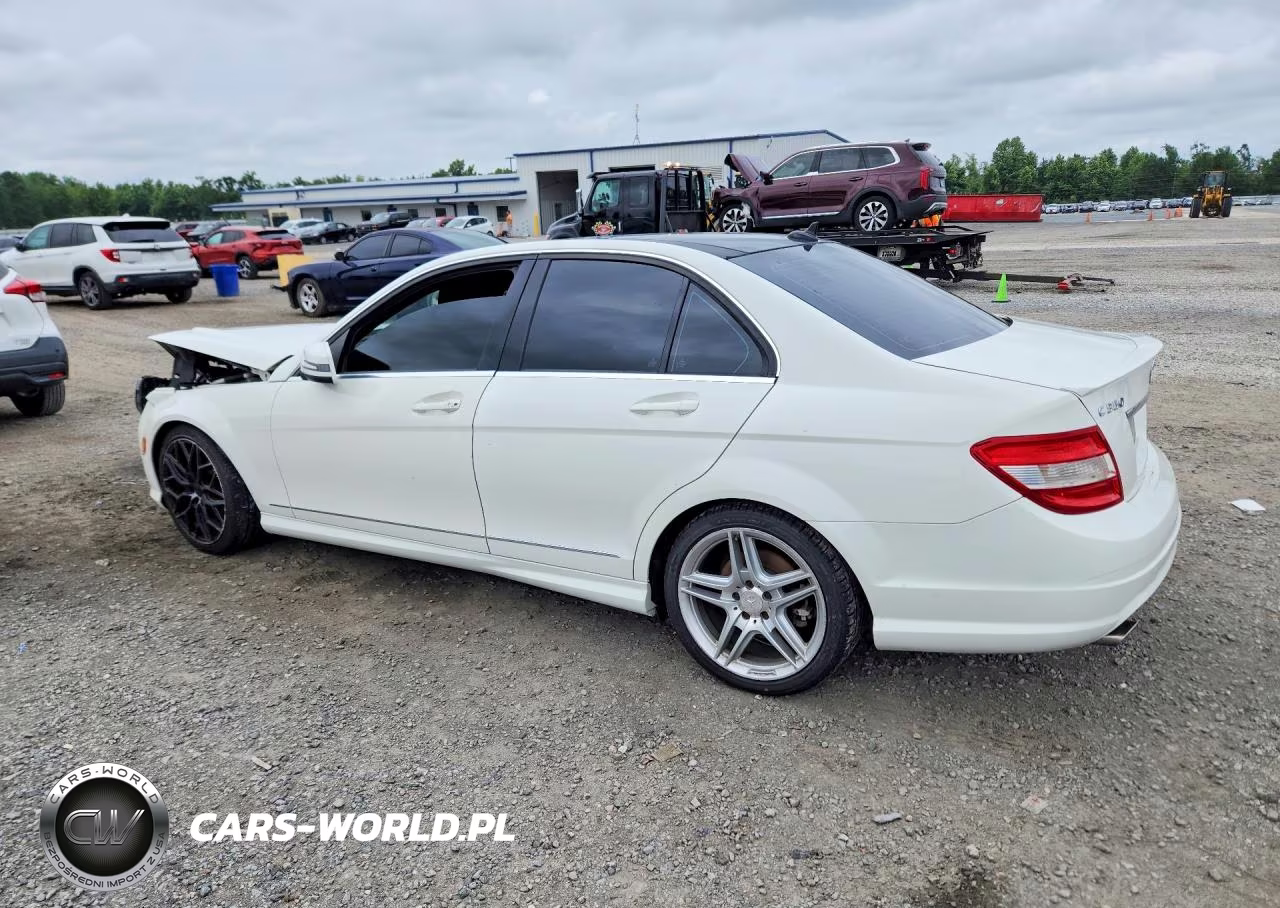 2011 Mercedes-Benz C 350 VIN:WDDGF5GBXBR144080 - 2