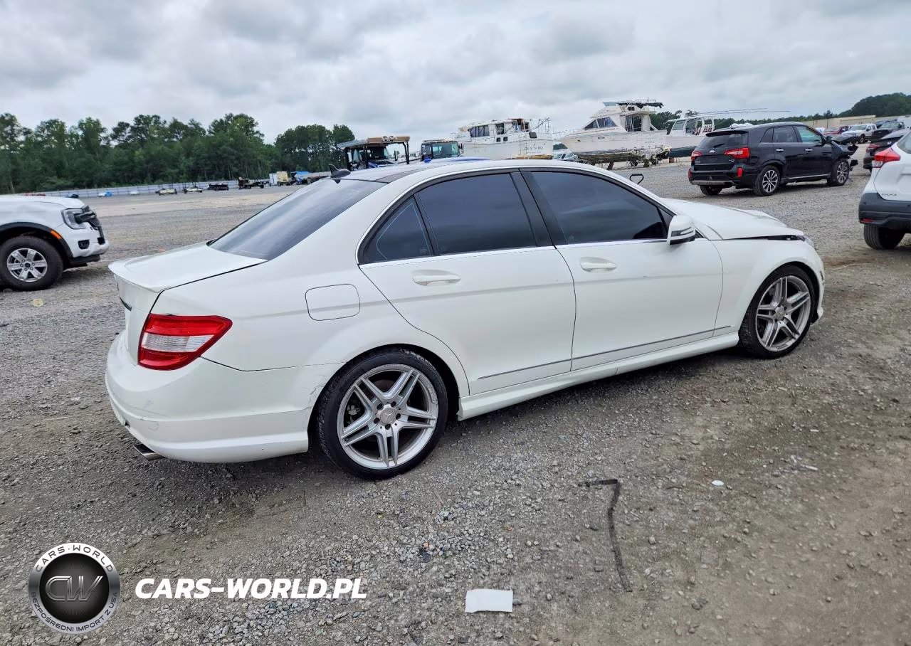 2011 Mercedes-Benz C 350 VIN:WDDGF5GBXBR144080 - 3