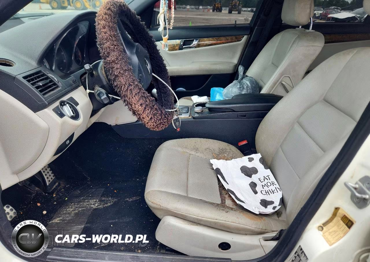 2011 Mercedes-Benz C 350 VIN:WDDGF5GBXBR144080 - 7