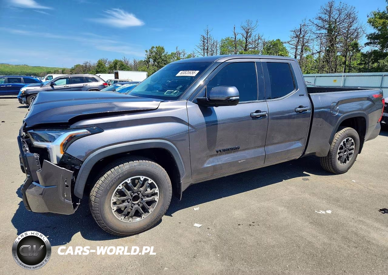 2022 Toyota Tundra Sr5 – zdjęcie 1 z 12