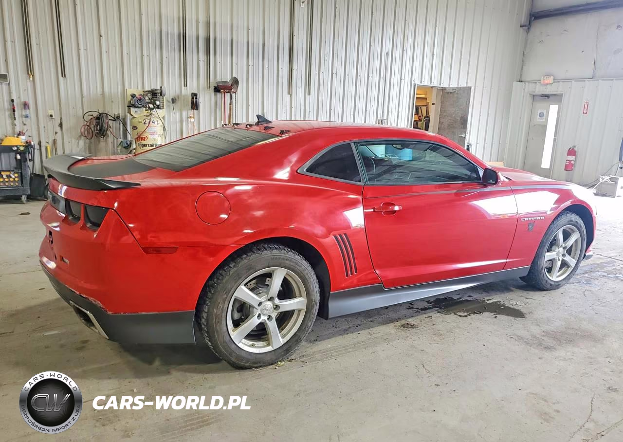 2010 Chevrolet Camaro Ls VIN:2G1FE1EVXA9180612 - 3