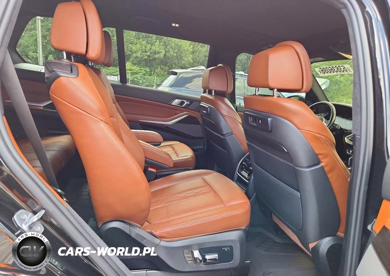 2020 BMW X7 M50I VIN:5UXCX6C04LLE35521 - 11