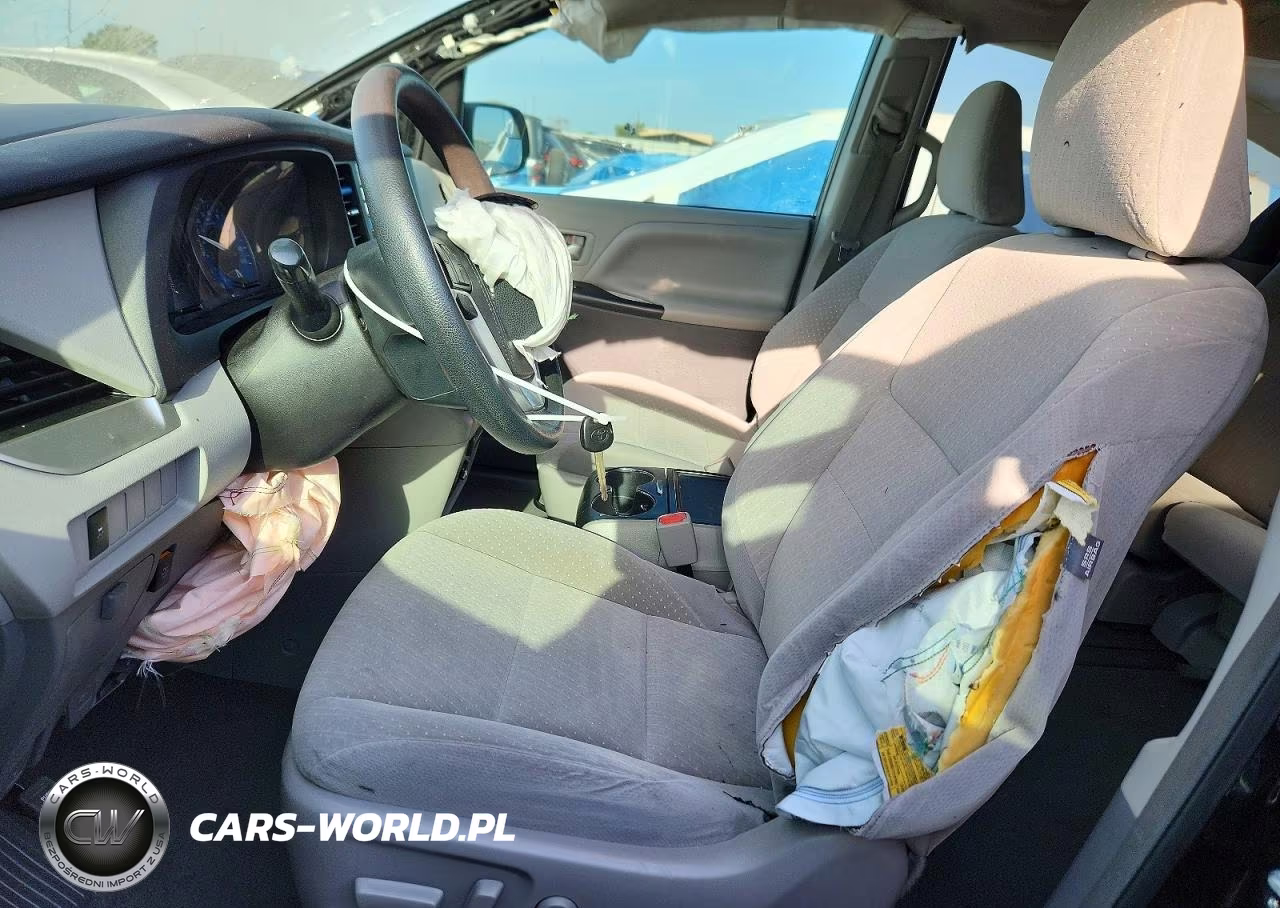2019 Toyota Sienna Le VIN:5TDKZ3DC5KS008471 - 7