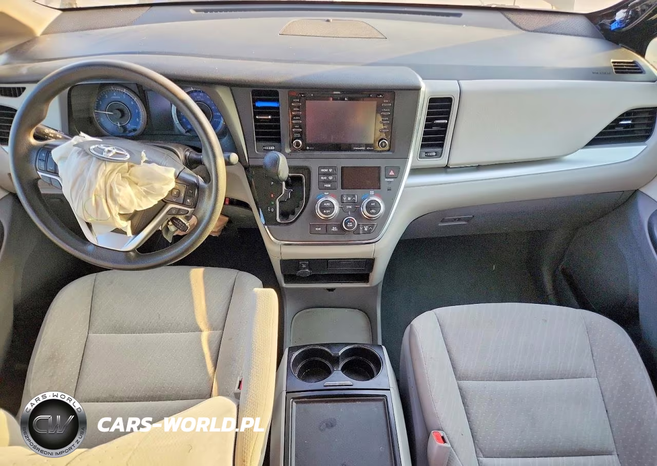 2019 Toyota Sienna Le VIN:5TDKZ3DC5KS008471 - 8