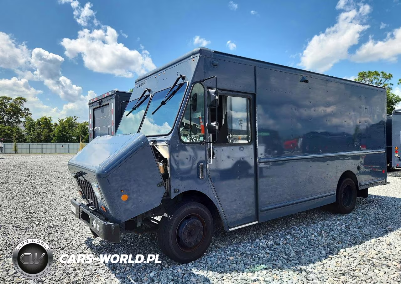 2021 Freightliner Mt45G Chassis Delivery Truck