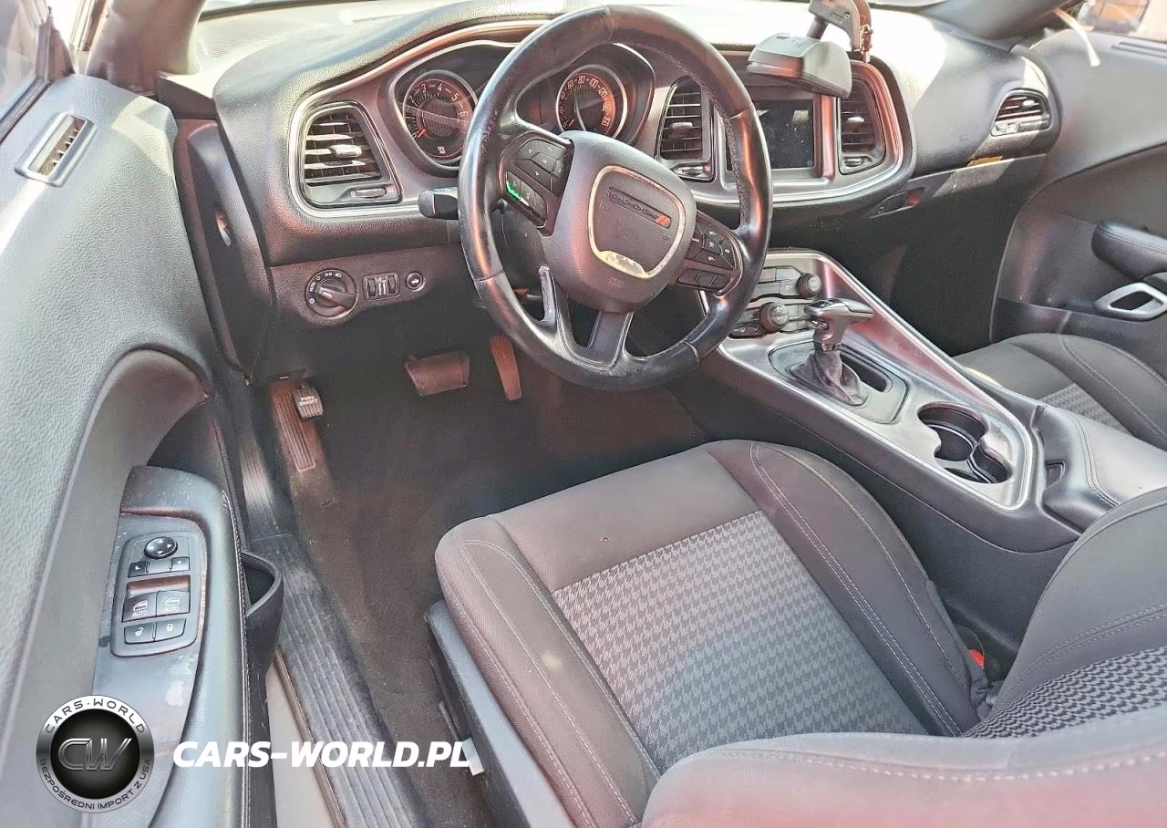 2019 Dodge Challenger Sxt VIN:2C3CDZAG7KH656393 - 8