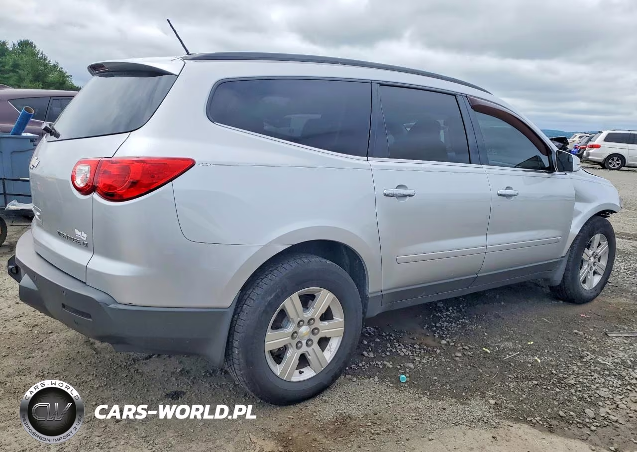 2010 Chevrolet Traverse Lt VIN:1GNLVFEDXAS150904 - 3