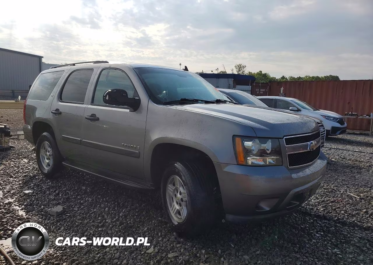 2008 Chevrolet Tahoe C1500 VIN:1GNFC13C08R137404 - 4