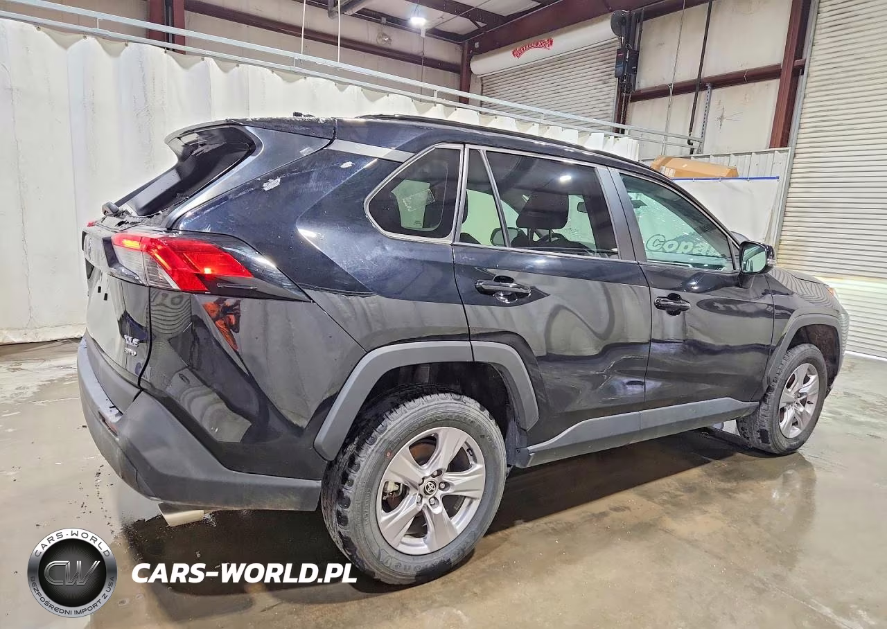 2025 Toyota Rav4 Xle VIN:2T3P1RFV0SW543656 - 3
