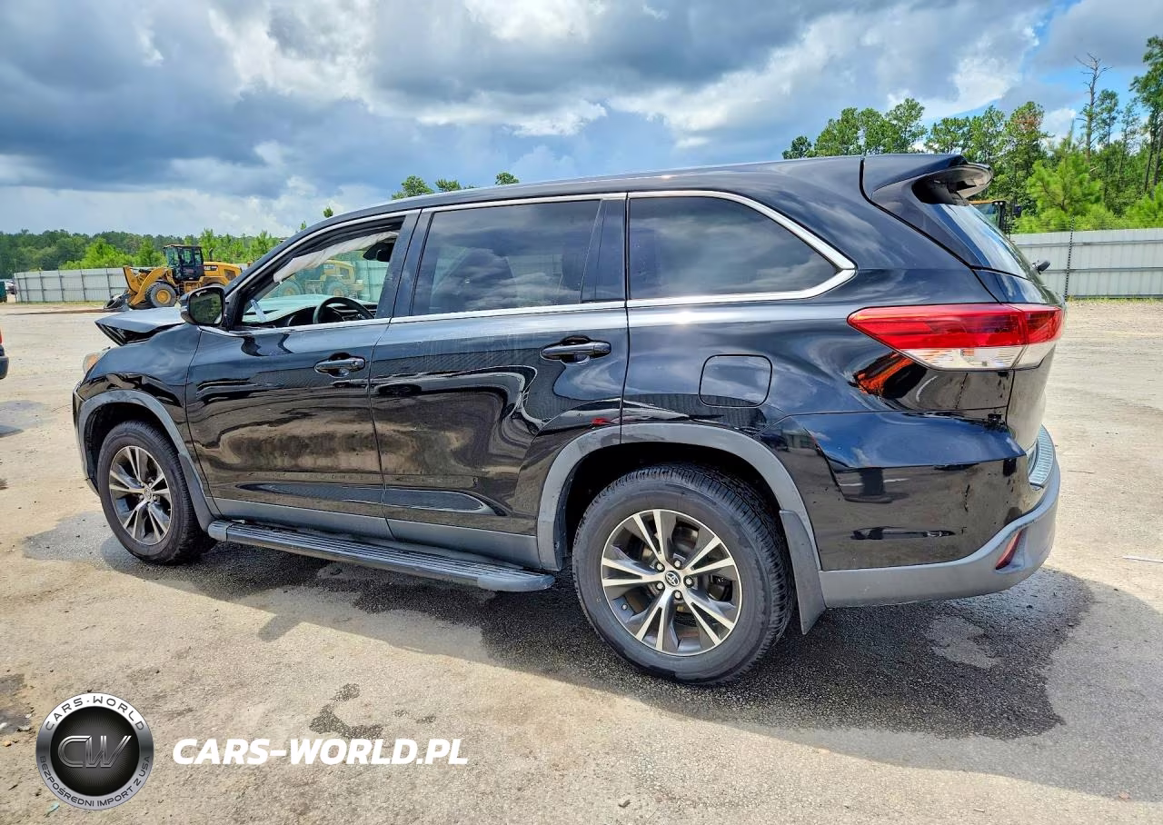 2019 Toyota Highlander Le VIN:5TDBZRFH0KS969166 - 2
