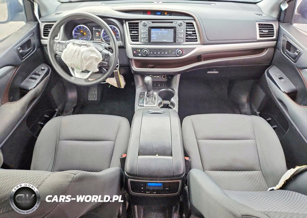 2019 Toyota Highlander Le VIN:5TDBZRFH0KS969166 - 8