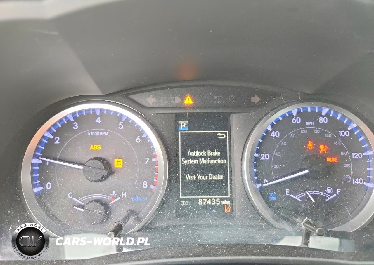 2019 Toyota Highlander Le VIN:5TDBZRFH0KS969166 - 9