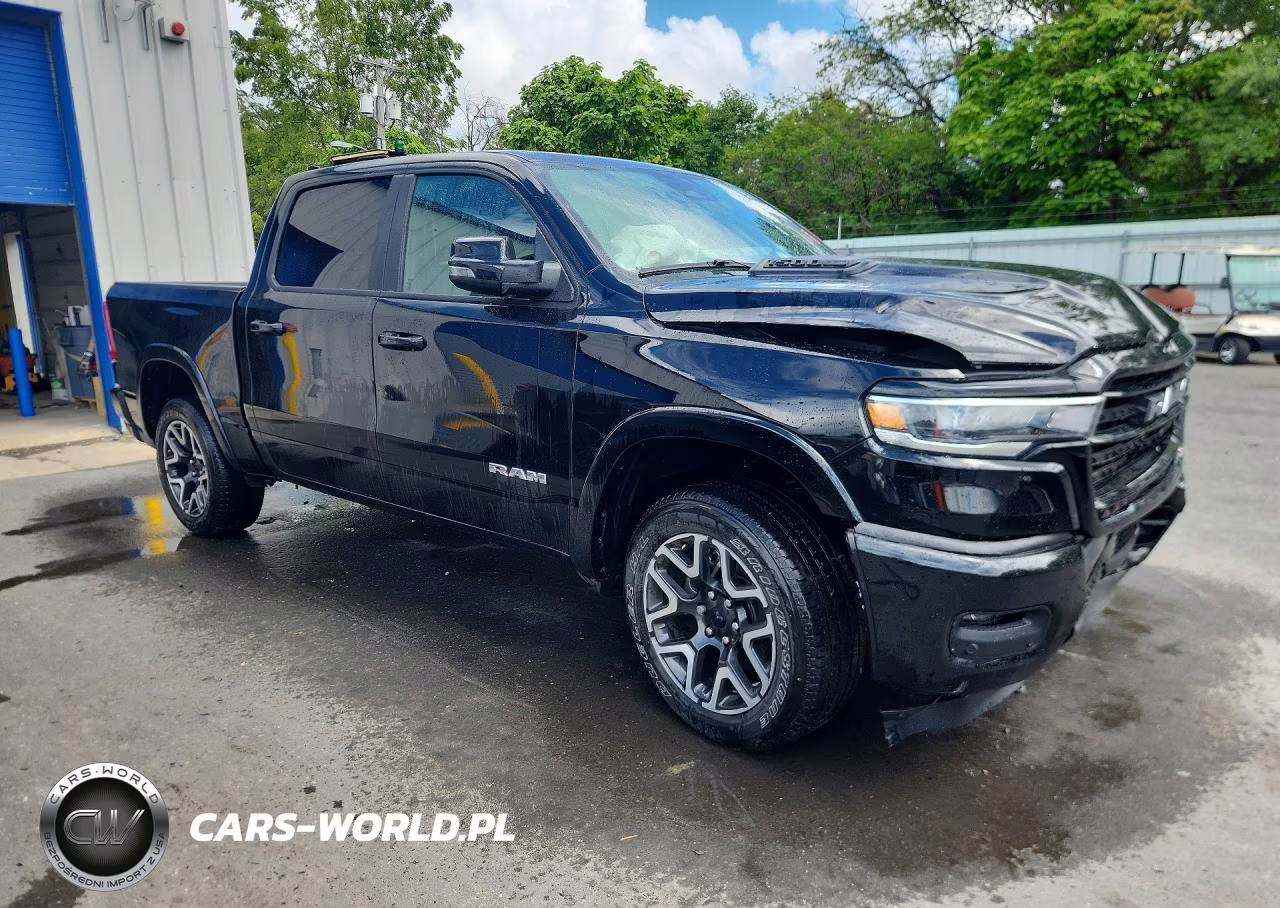 2025 Ram 1500 Laramie VIN:1C6SRFJP8SN536771 - 4
