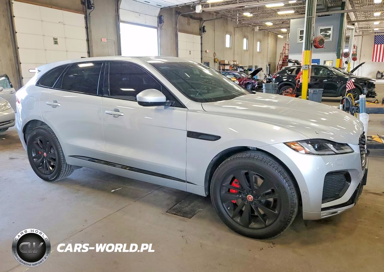 2021 Jaguar F-Pace R-Dynamic S VIN:SADCT2FU8MA668515 - 4