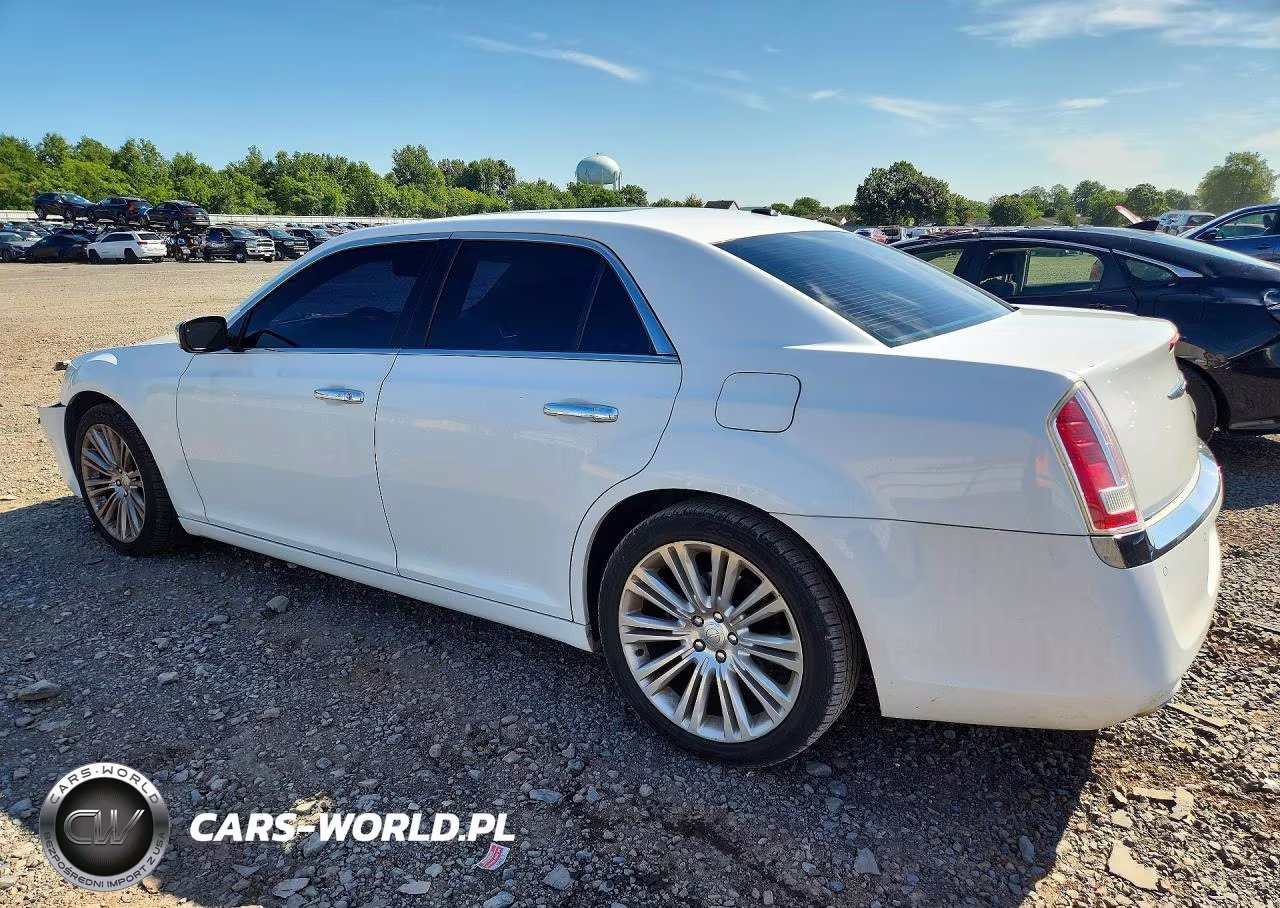 2011 Chrysler 300C Hemi C VIN:2C3CA6CTXBH580959 - 2