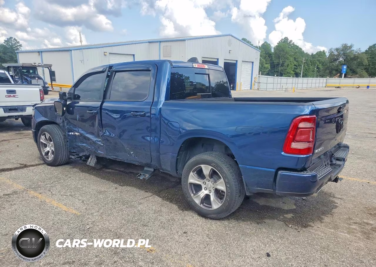2023 Ram 1500 Laramie VIN:1C6RREJT0PN670445 - 2
