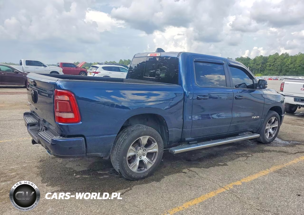 2023 Ram 1500 Laramie VIN:1C6RREJT0PN670445 - 3