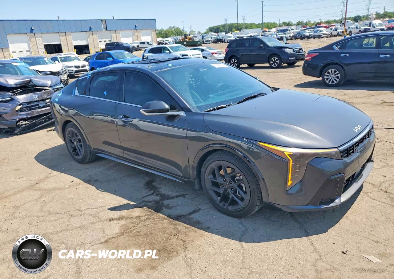 2025 Kia K4 Gt-Line Turbo VIN:3KPFW4DC0SE088692 - 4