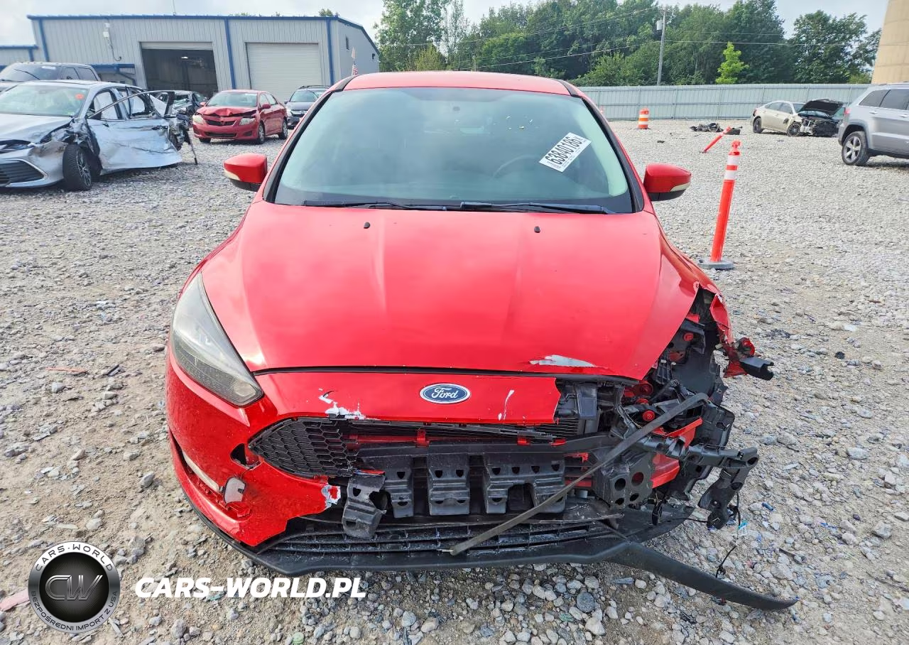 2015 Ford Focus Se VIN:1FADP3K25FL213553 - 5