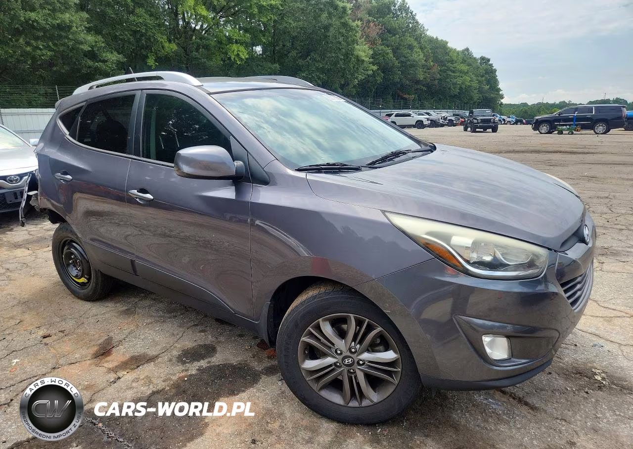2015 Hyundai Tucson Se VIN:KM8JU3AGXFU967587 - 4