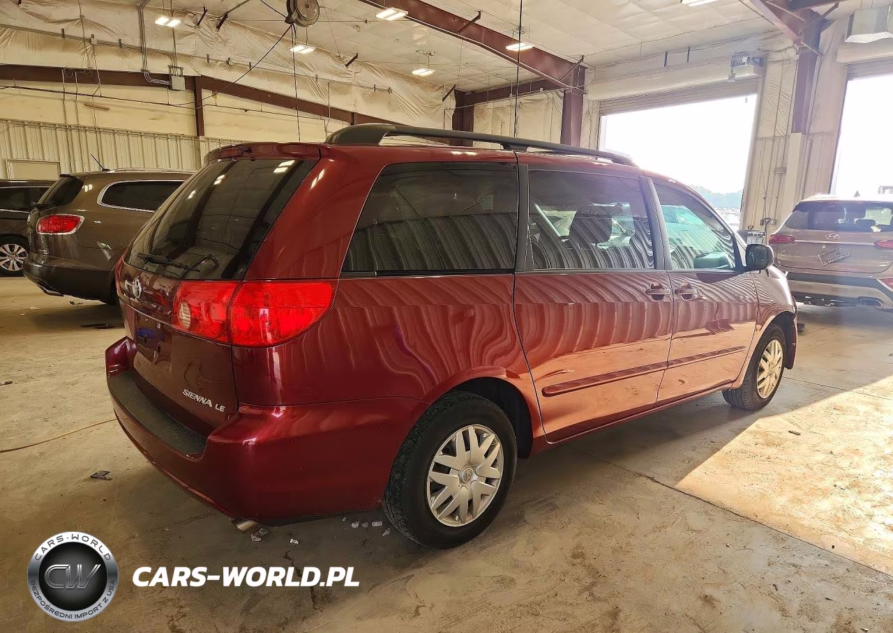 2010 Toyota Sienna Le 7-Passenger VIN:5TDKK4CC8AS319841 - 3
