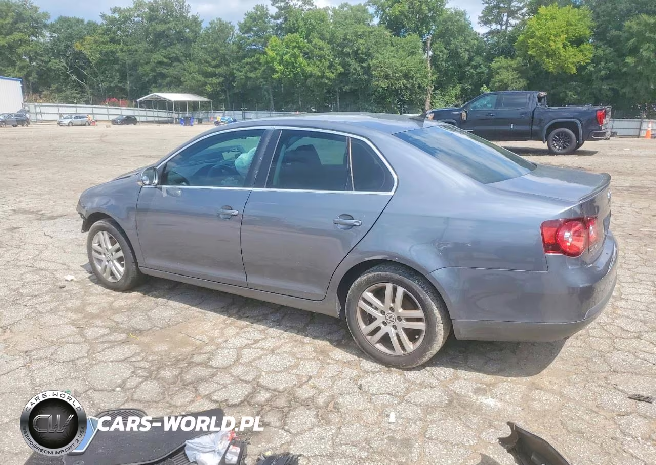 2010 Volkswagen Jetta Tdi VIN:3VWRL7AJ6AM020229 - 4