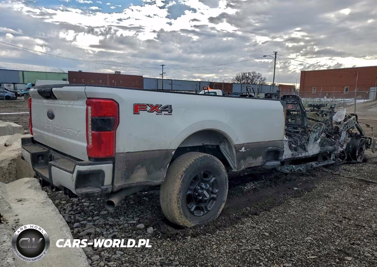 2024 Ford F250 Super Duty VIN:1FT8W2BA4REF42706 - 3