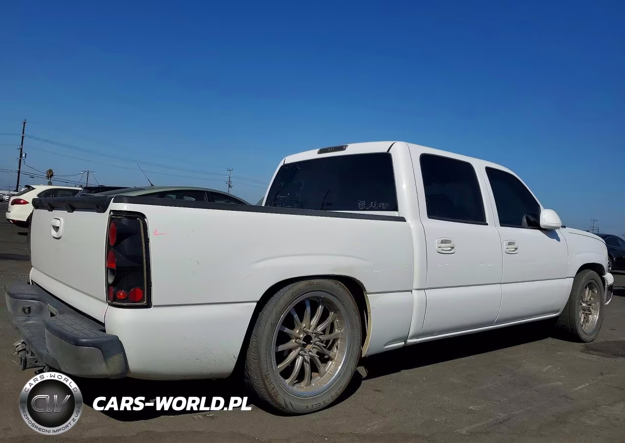 2007 Chevrolet Silverado C1500 Classic Crew Cab VIN:2GCEC13Z271155645 - 3