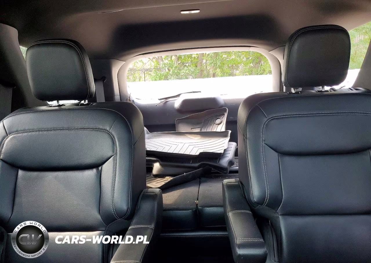 2020 Ford Explorer Xlt VIN:1FMSK8DH1LGA31525 - 10