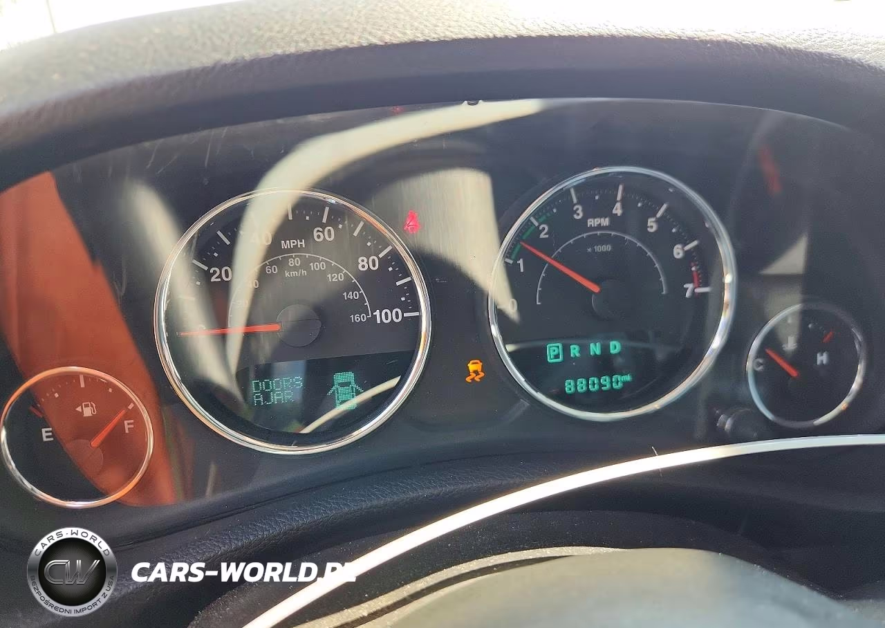 2017 Jeep Wrangler Unlimited Sport VIN:1C4BJWDG8HL570788 - 9
