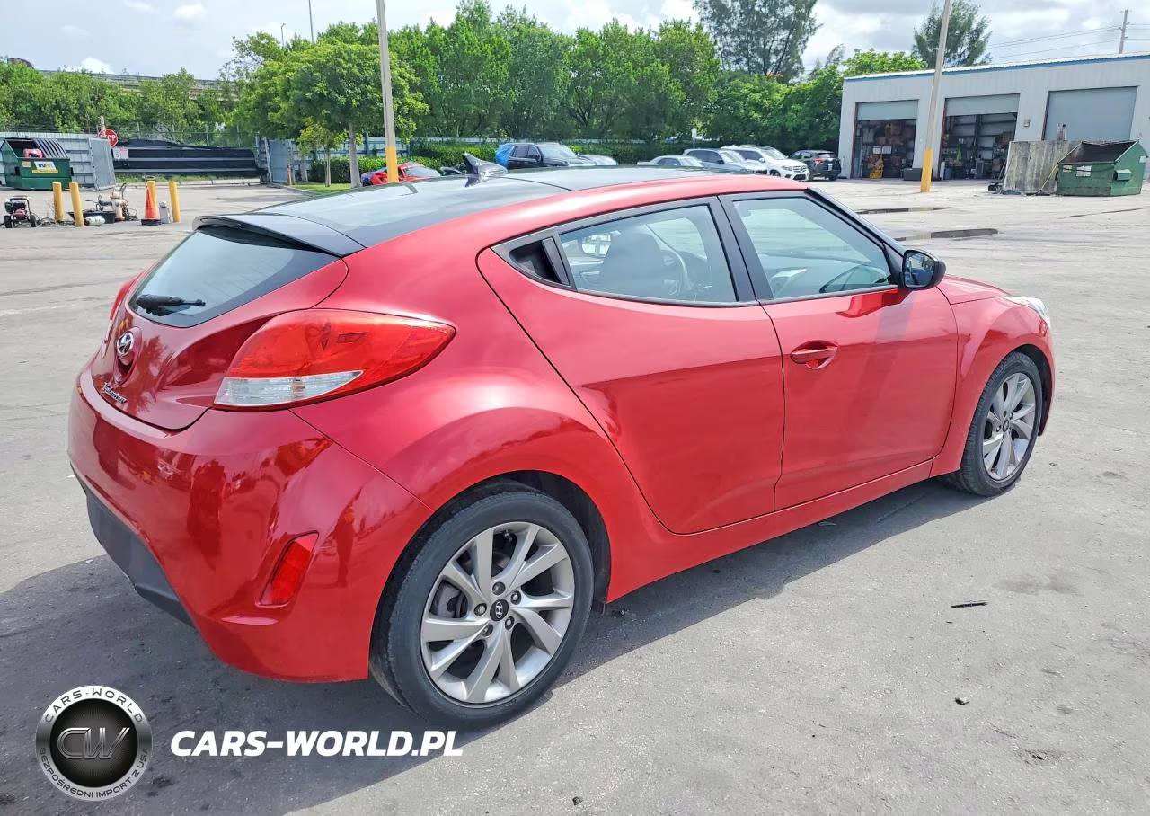 2016 Hyundai Veloster Base VIN:KMHTC6AD9GU275728 - 3