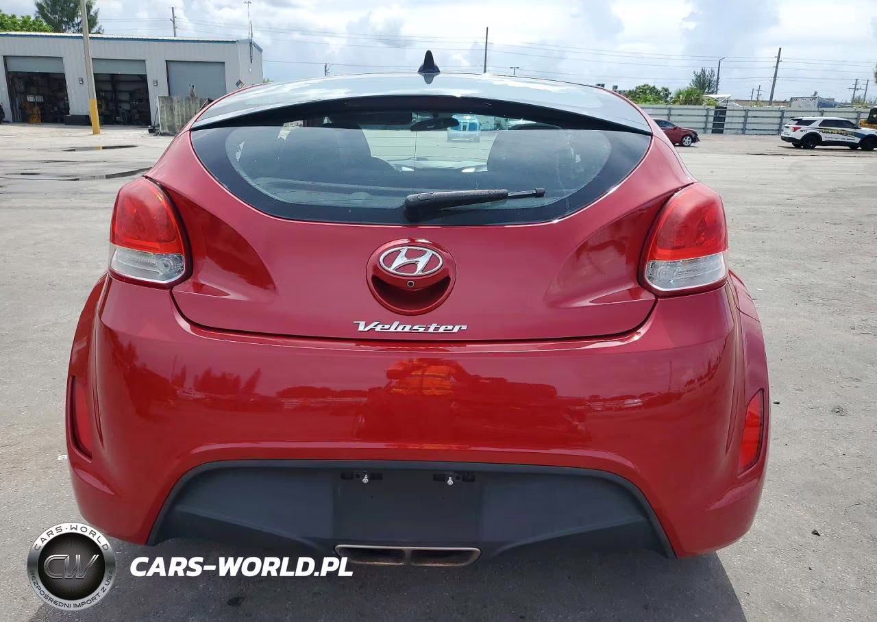 2016 Hyundai Veloster Base VIN:KMHTC6AD9GU275728 - 6
