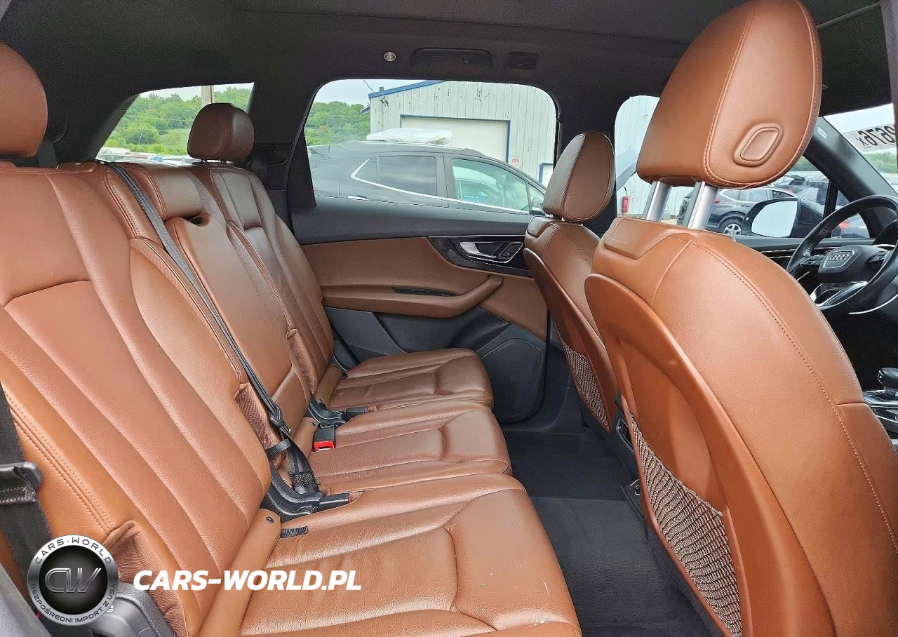2017 Audi Q7 Premium Plus VIN:WA1LAAF78HD058750 - 11
