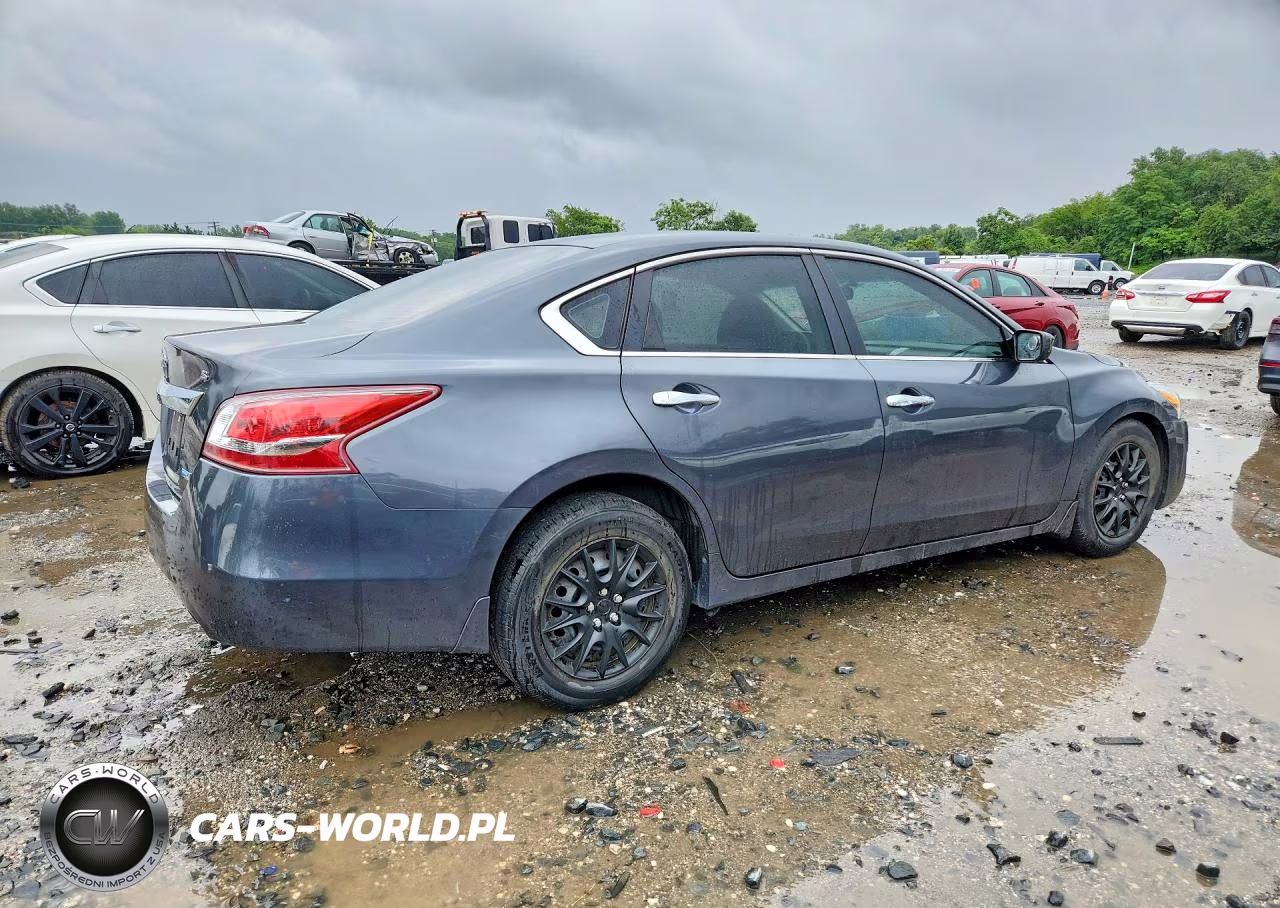 2013 Nissan Altima 2.5 VIN:1N4AL3AP7DC915771 - 3