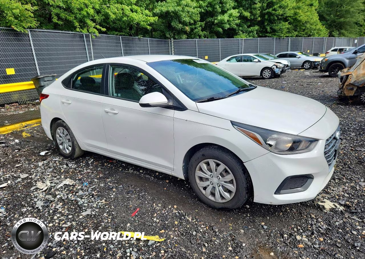 2019 Hyundai Accent Se VIN:3KPC24A35KE077044 - 4