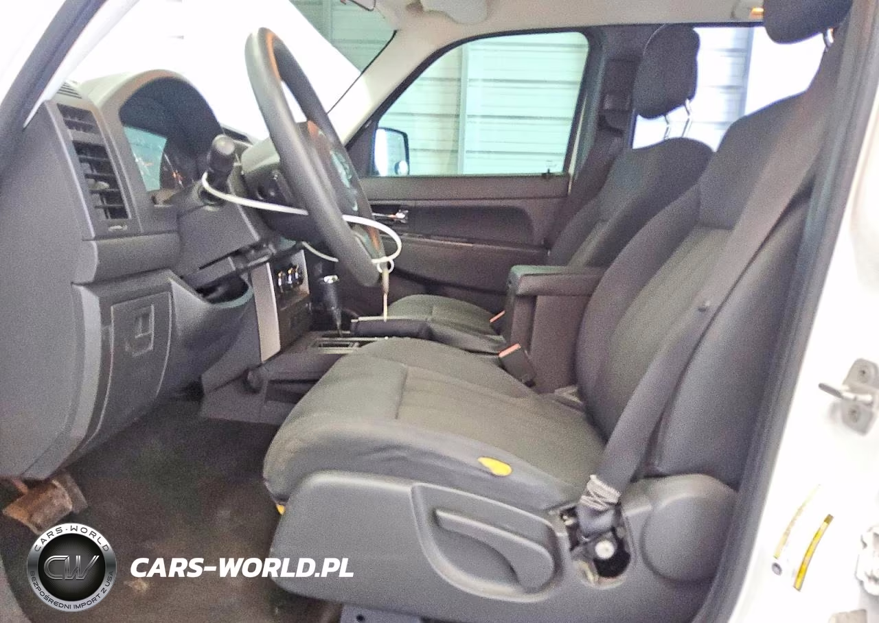2012 Jeep Liberty Sport VIN:1C4PJLAK7CW160293 - 7