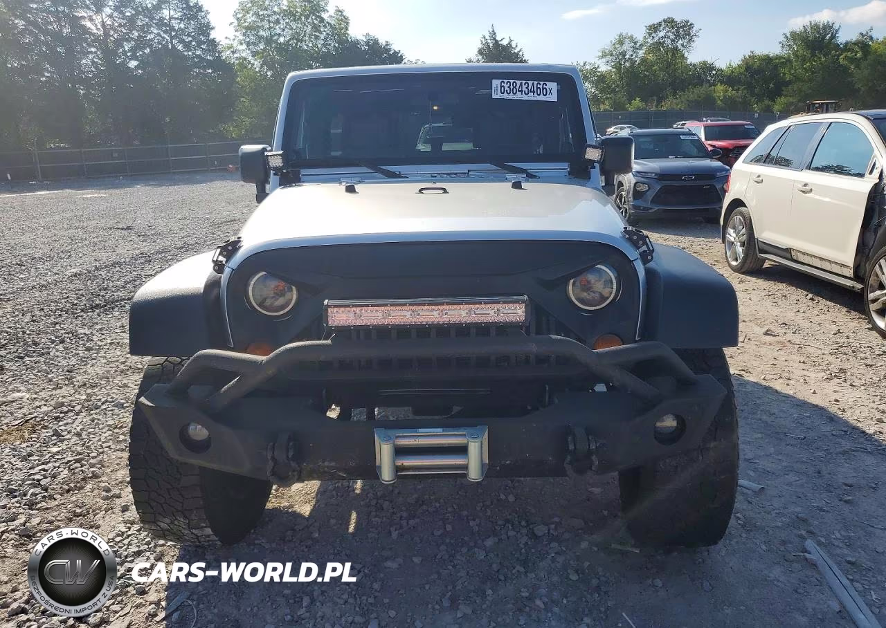2010 Jeep Wrangler Unlimited Sport VIN:1J4BA3H10AL197671 - 5