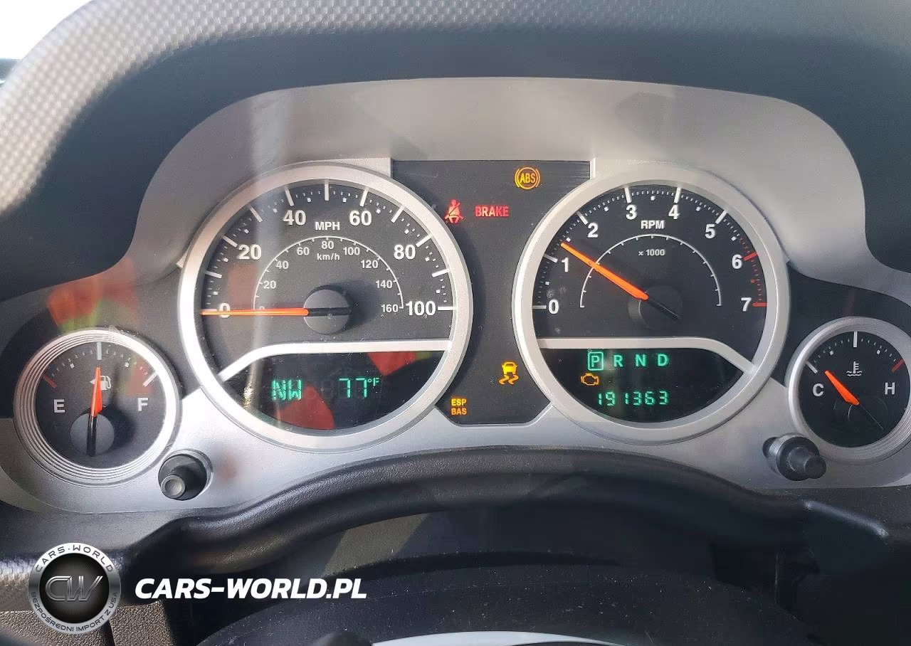 2010 Jeep Wrangler Unlimited Sport VIN:1J4BA3H10AL197671 - 9