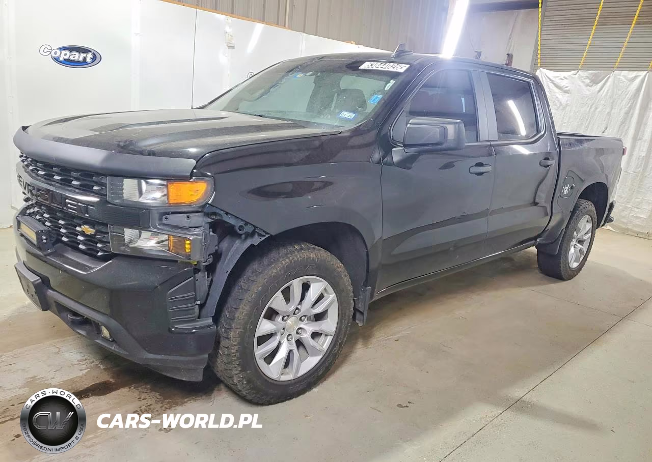 2020 Chevrolet Silverado C1500 Custom