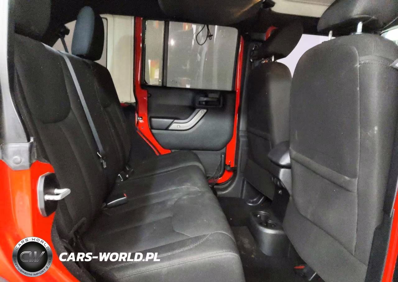 2016 Jeep Wrangler Unlimited Sport VIN:1C4HJWDG9GL313440 - 11