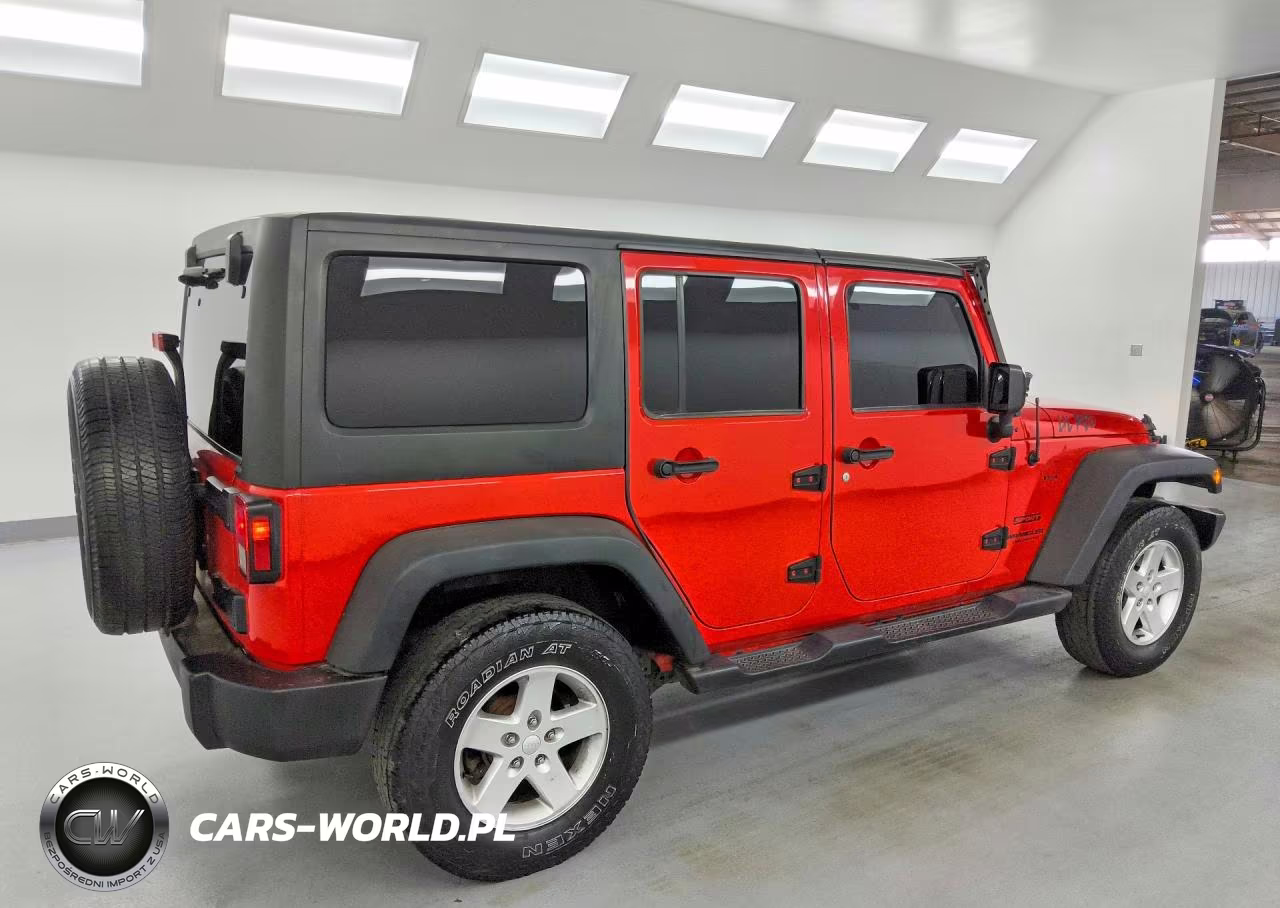 2016 Jeep Wrangler Unlimited Sport VIN:1C4HJWDG9GL313440 - 3