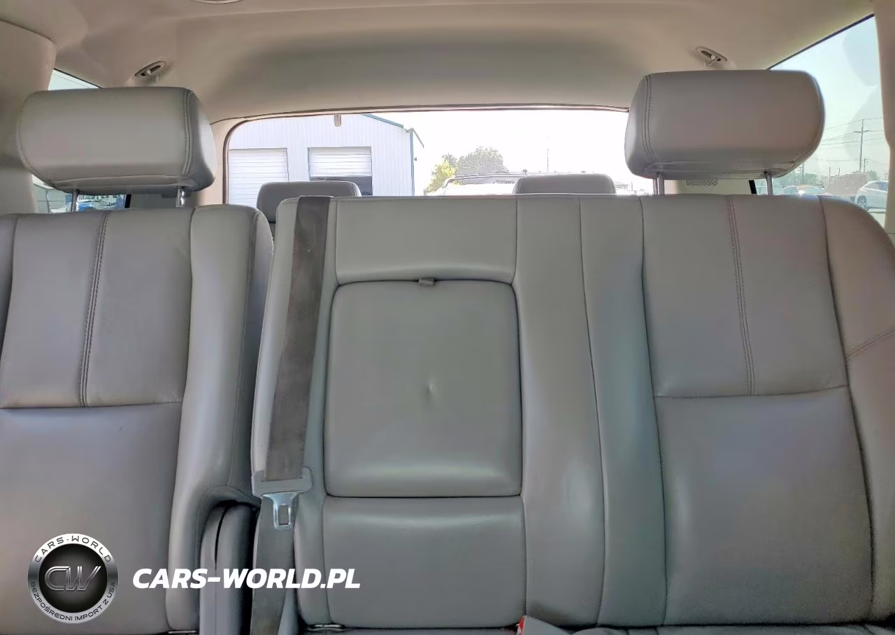 2007 Chevrolet Tahoe K1500 VIN:1GNFK13057J128235 - 10